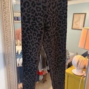 Vitality velvet-like Black Leopard Print Leggings
